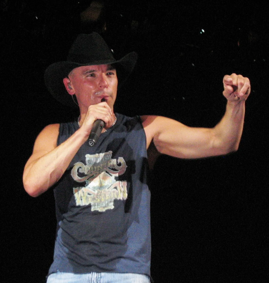 Kenny Chesney 20070830.jpg?utm source=commons.wikimedia