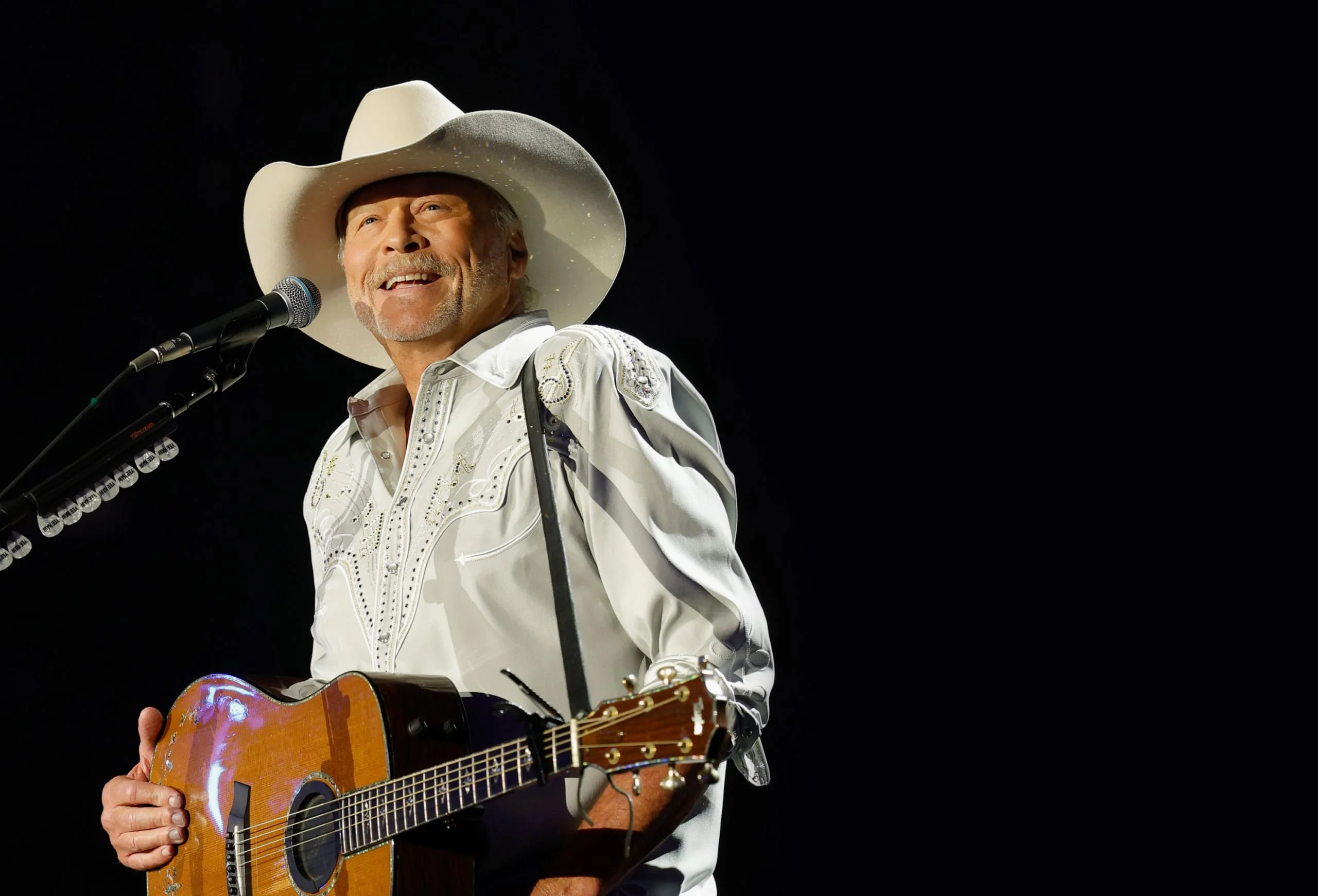 Alan Jacksons laatste volledige show verschijnt als livealbum en NBC special