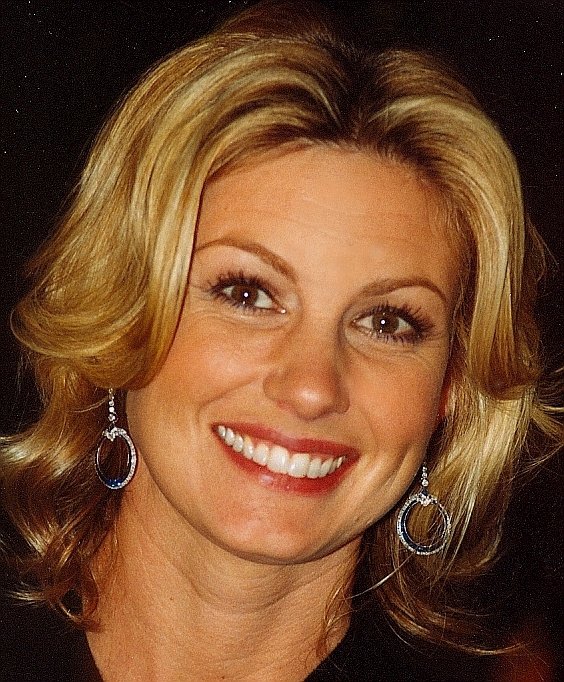 Faith Hill by John Mathew Smith.jpg?utm source=commons.wikimedia